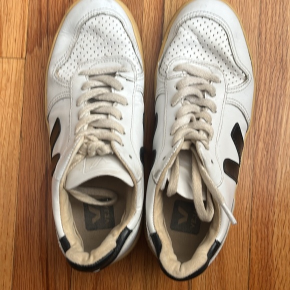 VEJA v-10 trainers size 36 - Picture 6 of 6